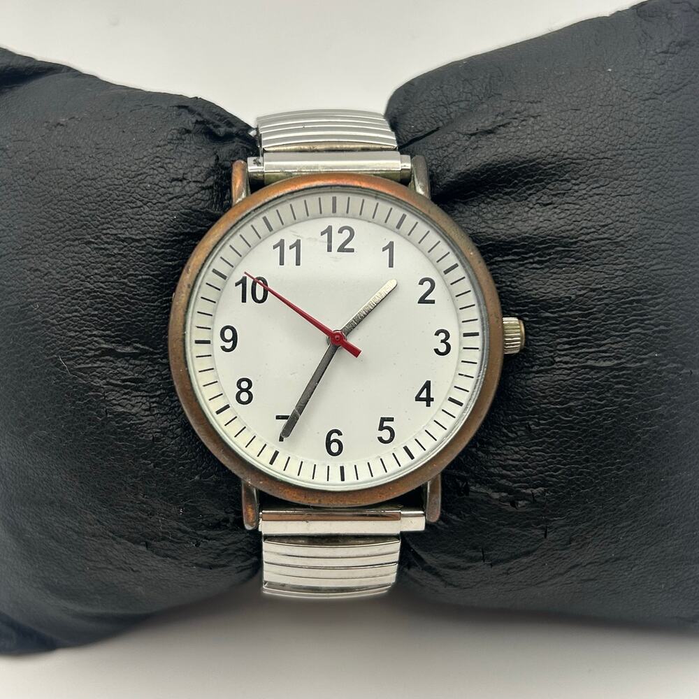 Silver Tone White Dial Stainless Steel Watch Expansion Band Working